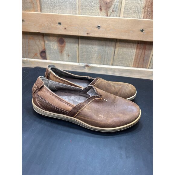 Merrell Womens Size 5 Slip-On Distressed Brown Leather Casual Flats Shoes - Picture 1 of 9